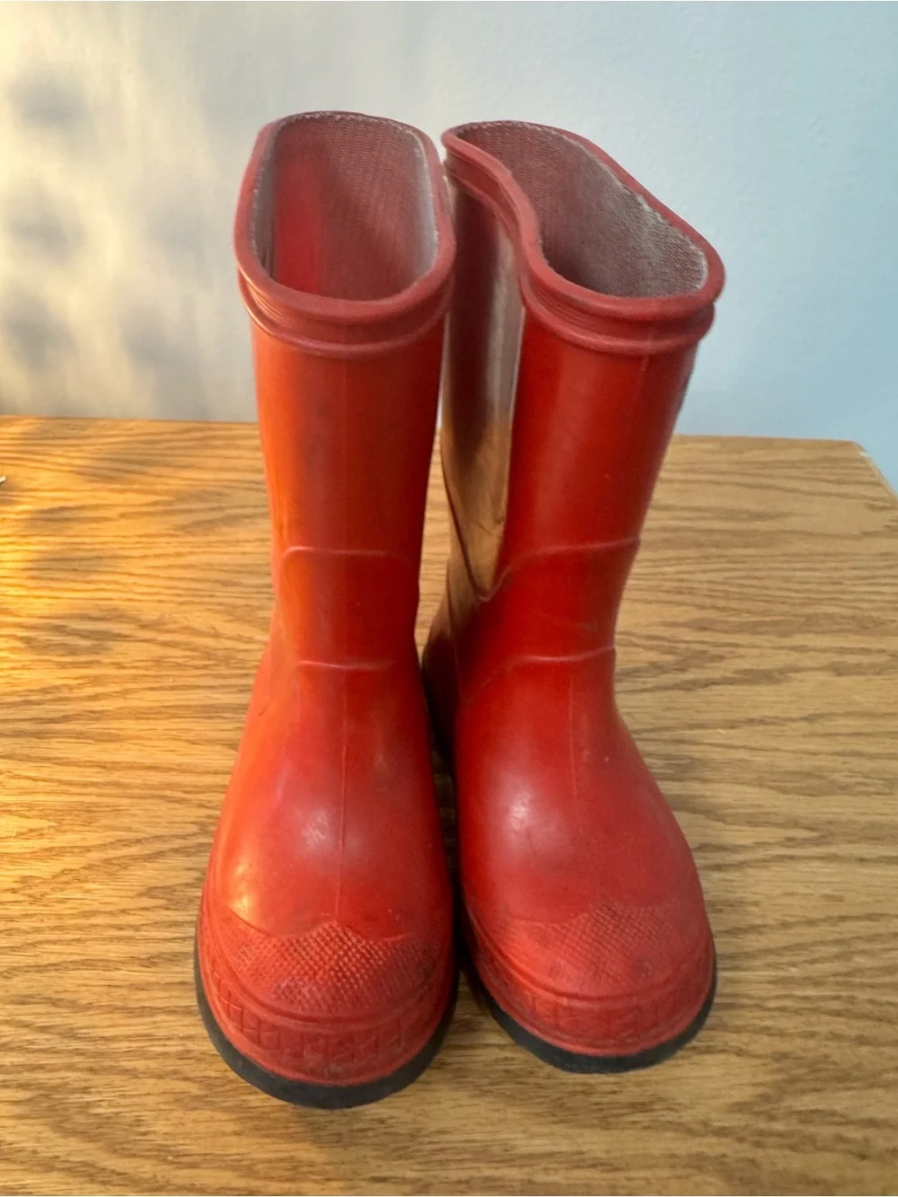 Adorable Kids Childs Red Rain Boots - Size 7